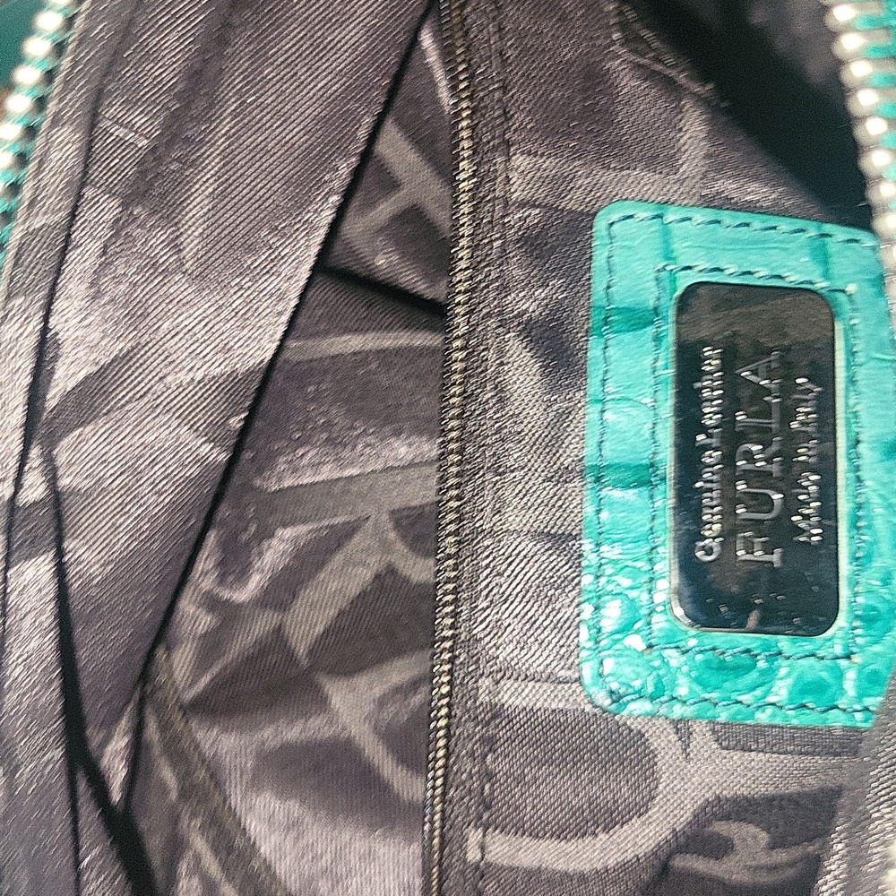 FURLA  Green Crocodile Embossed Leather Cross Body - Picture 8 of 8